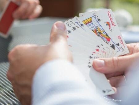 Ligretto regler – komplett guide til det fartsfylte kortspillet